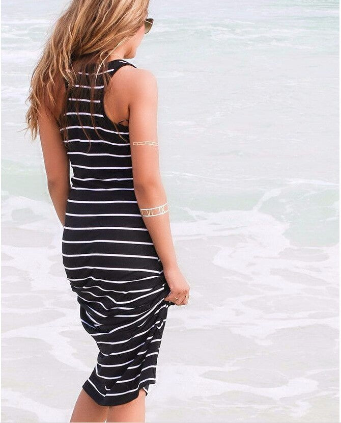 Comfortable sleeveless maxi dress for summer outings