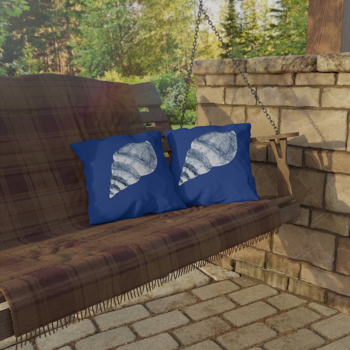 OUTDOOR PILLOW: SHELL DESIGN