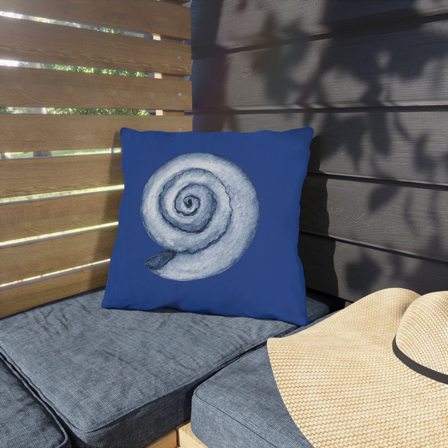OUTDOOR PILLOW:  SNAIL SHELL DESIGN