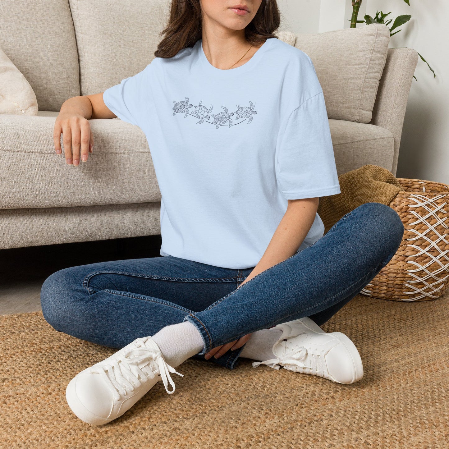 BLACKLINE TURTLES TEE