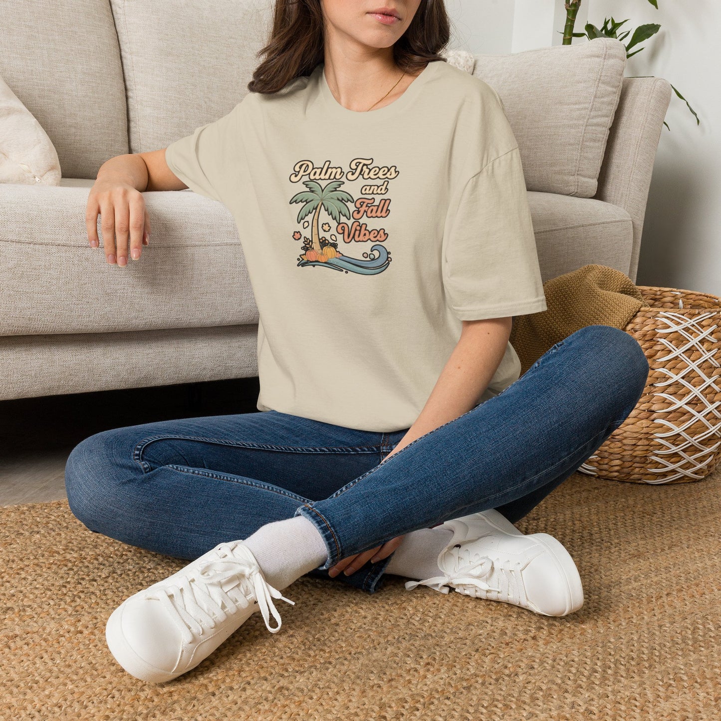 PALM TREES & FALL VIBES TEE