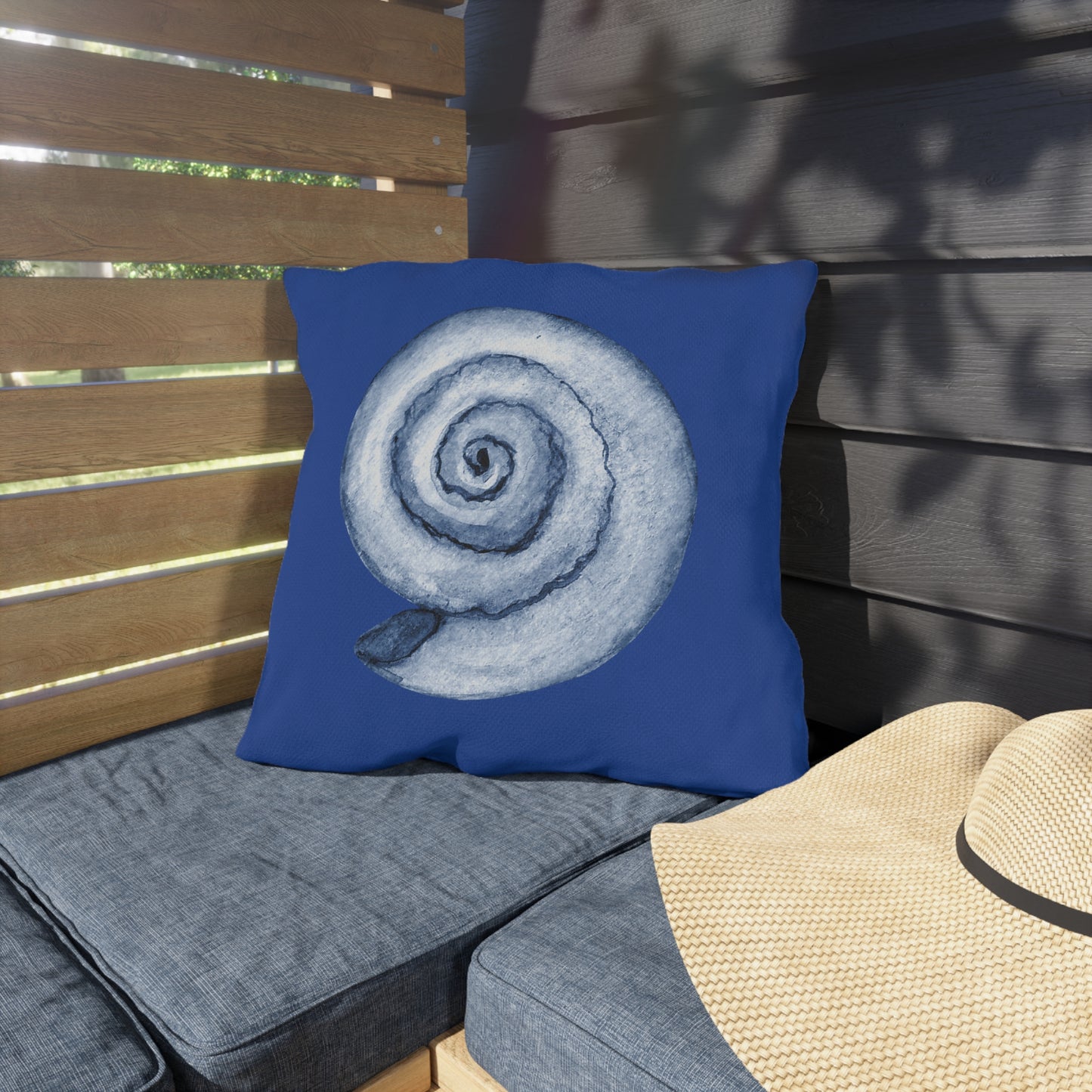 OUTDOOR PILLOW:  SNAIL SHELL DESIGN