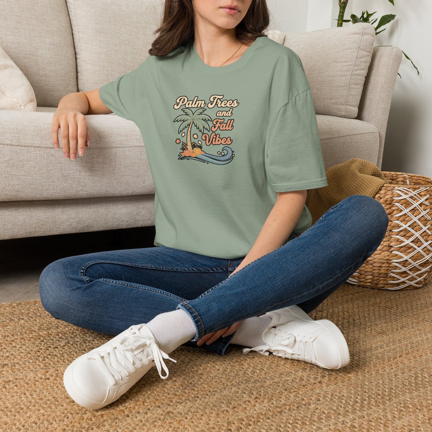PALM TREES & FALL VIBES TEE