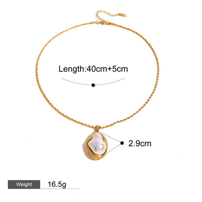 Irregular pearl necklace with gold chain