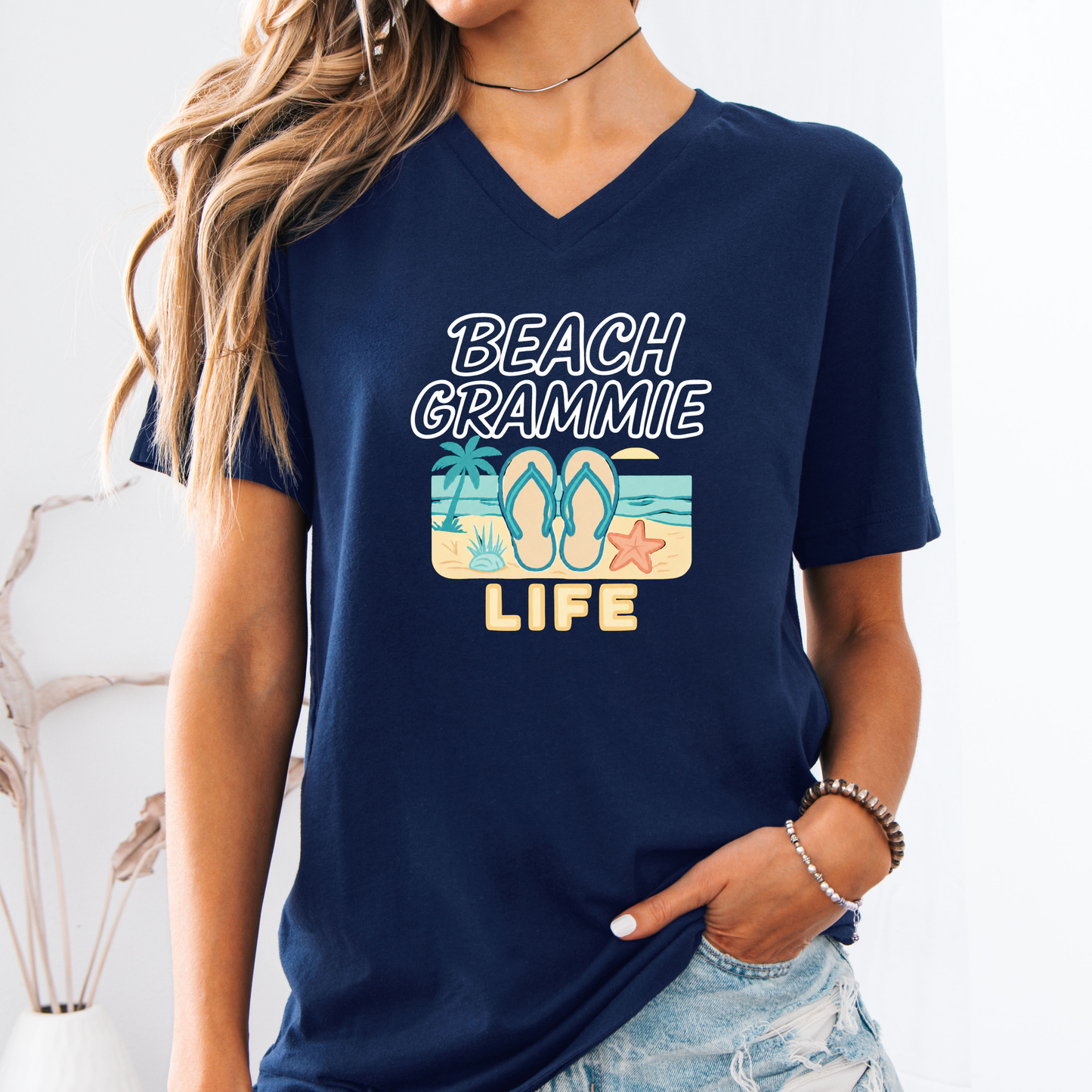 BEACH GRAMMIE V-NECK